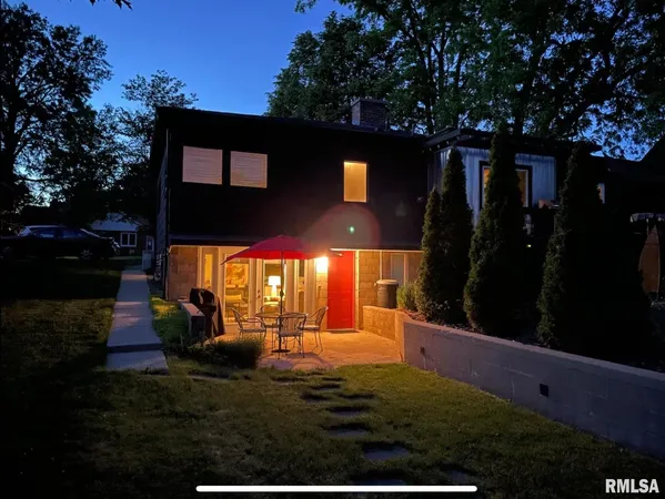$299,000 | 310 East Leo Street, Eureka, IL 61530