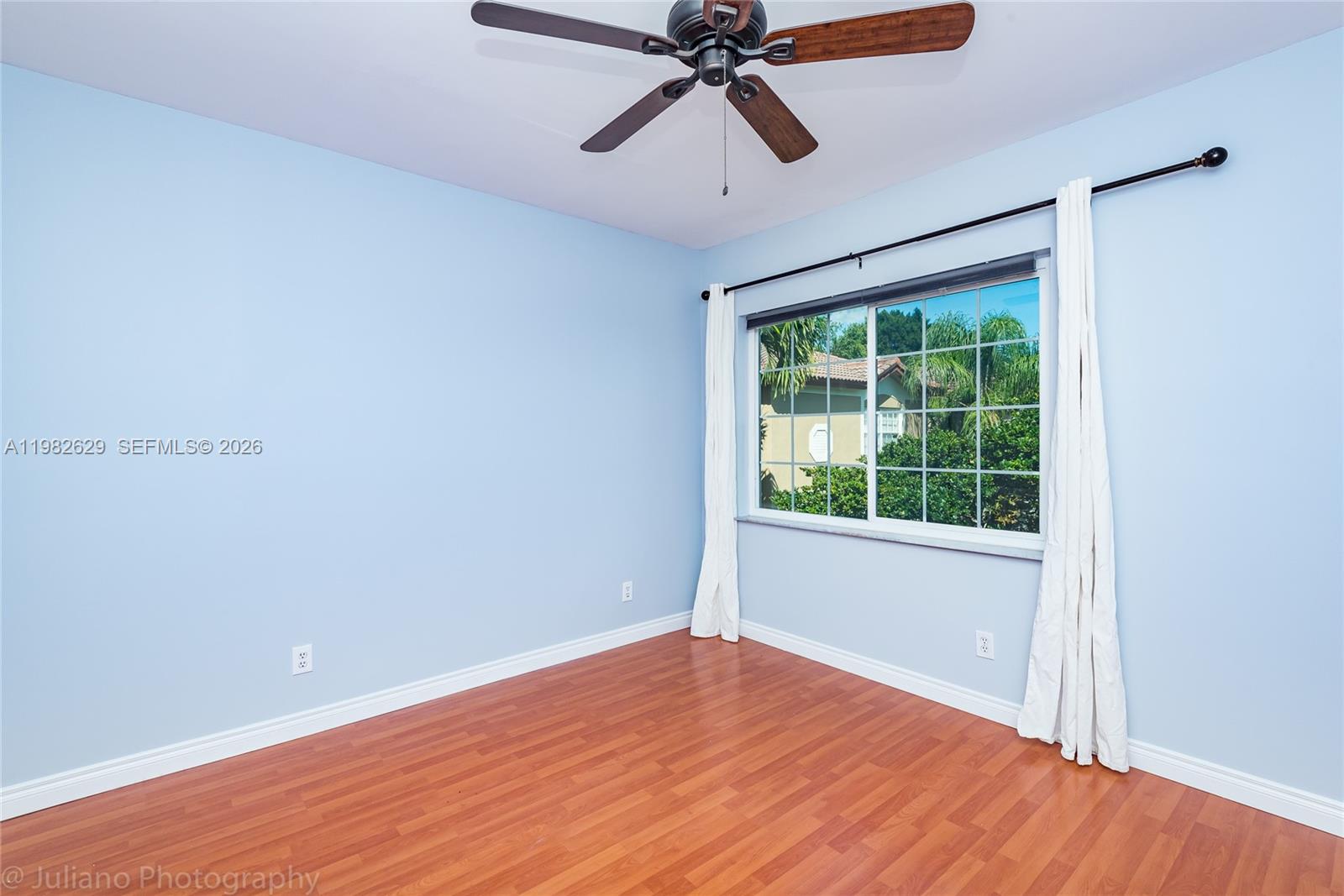 16061 Emerald Cove Road, Unit 16061 Weston, FL 33331 - Photo 18 of 37