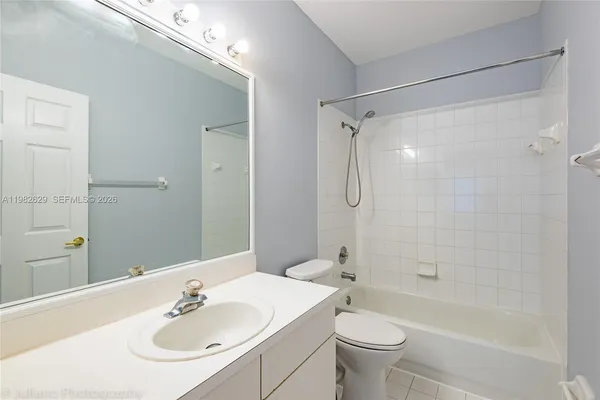 $3,400 | 16061 Emerald Cove Road, Unit 16061, Weston, FL 33331