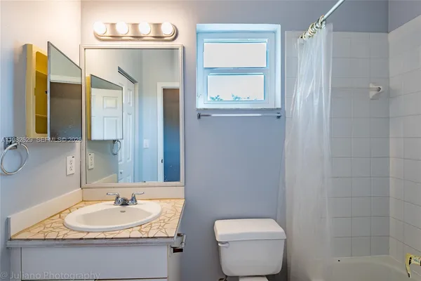 $3,400 | 16061 Emerald Cove Road, Unit 16061, Weston, FL 33331