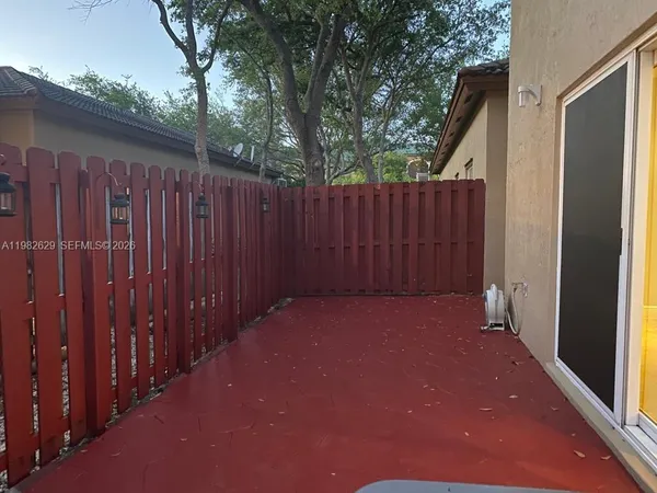 $3,400 | 16061 Emerald Cove Road, Unit 16061, Weston, FL 33331