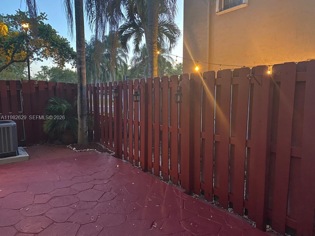 16061 Emerald Cove Road, Unit 16061 Weston, FL 33331 - Photo 37 of 37