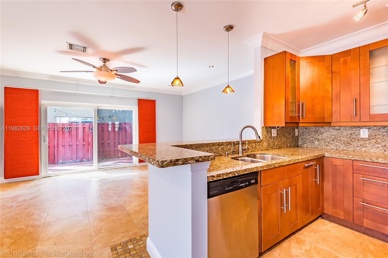 16061 Emerald Cove Road, Unit 16061 Weston, FL 33331 - Photo 4 of 37