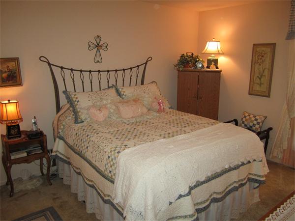 324 Russell Road, Unit 211 Westfield, MA 01085 - Photo 11 of 15 Gallery Image 11