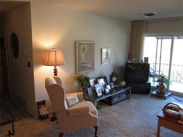 324 Russell Road, Unit 211 Westfield, MA 01085 - Photo 8 of 15 Gallery Image 8