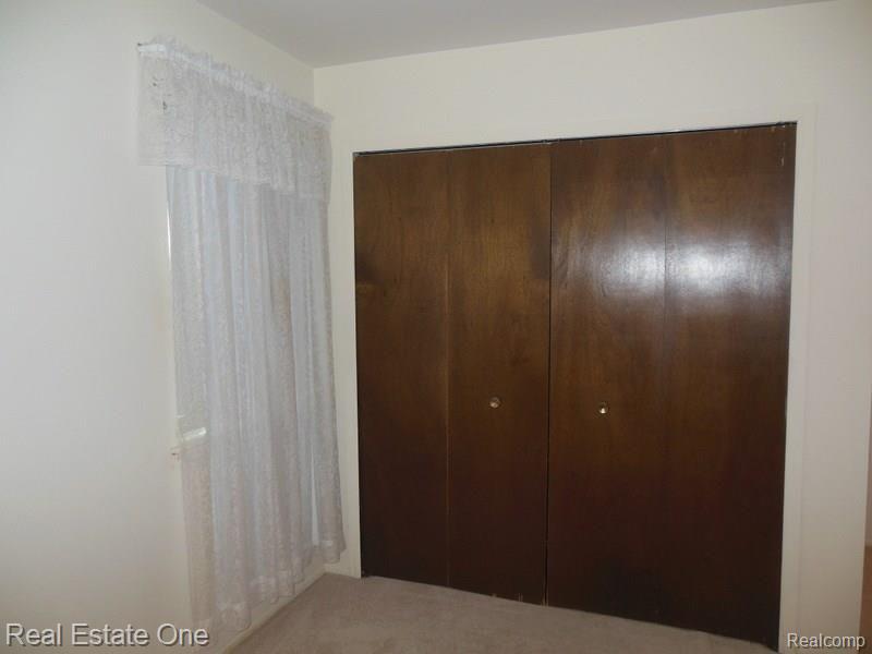 1968 Roxbury Run Wixom, MI 48393 - Photo 34 of 48 Plenty of closet space