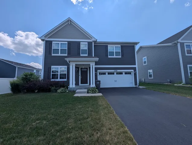 $3,200 | 3759 St James Court, Elgin, IL 60124