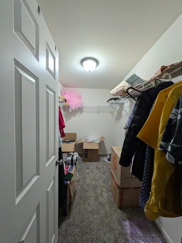 $3,200 | 3759 St James Court, Elgin, IL 60124