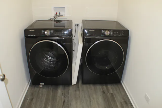 $3,200 | 3759 St James Court, Elgin, IL 60124