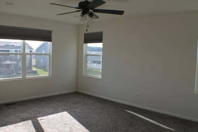 $3,200 | 3759 St James Court, Elgin, IL 60124