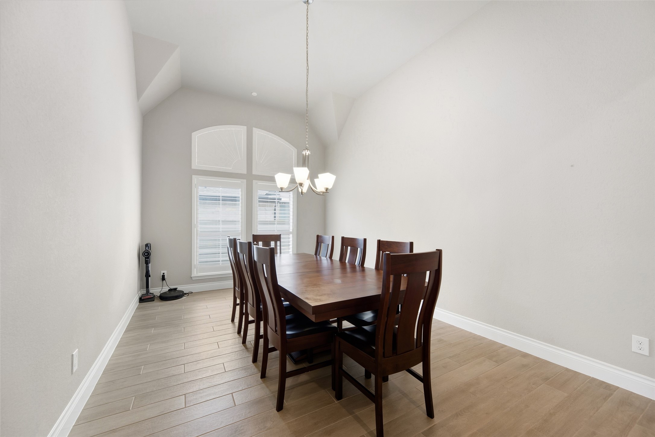 1934 Bayleaf Manor Drive Manvel, TX 77578 - Photo 17 of 37 a dining room with furniture and window