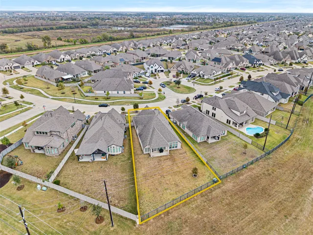 $624,000 | 1934 Bayleaf Manor Drive, Manvel, TX 77578