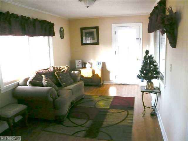 218 McCoy Road Reidsville, NC 27320 - Photo 3 of 11 Living Room.