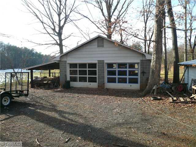218 McCoy Road Reidsville, NC 27320 - Photo 9 of 11 Workshop.