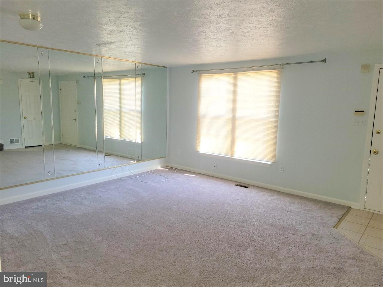 9408 Joleon Road Randallstown, MD 21133 - Photo 3 of 19 Gallery Image 3