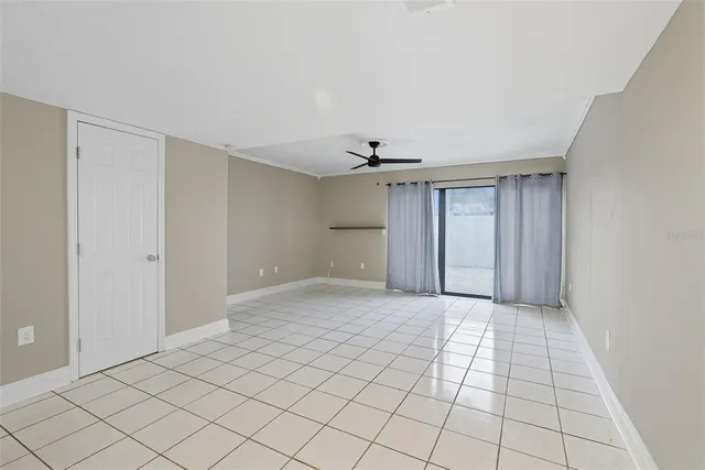 $154,900 | 1836 North Crystal Lake Drive, Unit 44, Lakeland, FL 33801