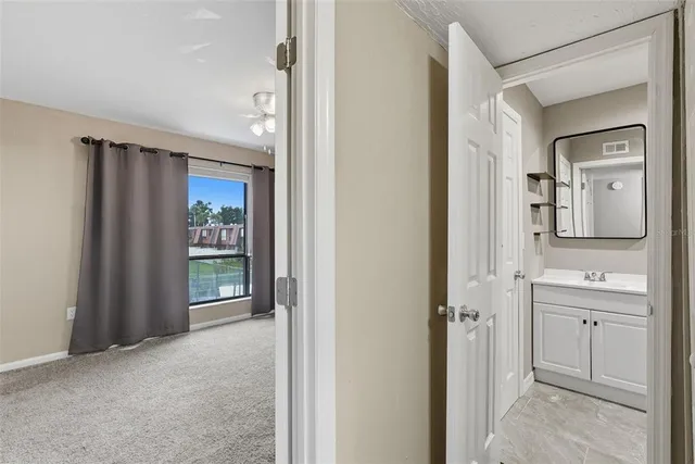 $154,900 | 1836 North Crystal Lake Drive, Unit 44, Lakeland, FL 33801