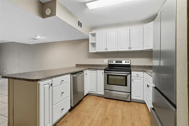 $154,900 | 1836 North Crystal Lake Drive, Unit 44, Lakeland, FL 33801