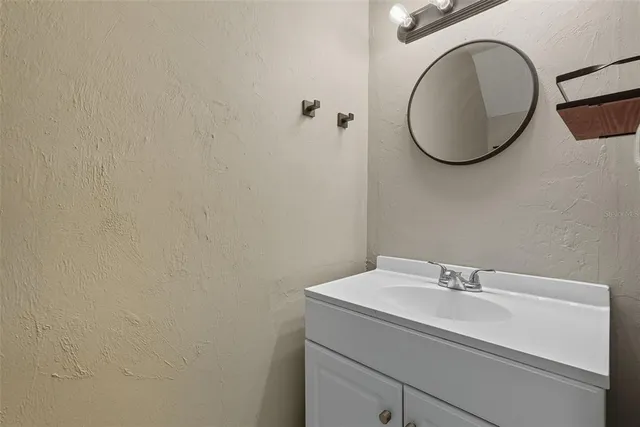 $154,900 | 1836 North Crystal Lake Drive, Unit 44, Lakeland, FL 33801