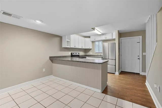 $154,900 | 1836 North Crystal Lake Drive, Unit 44, Lakeland, FL 33801