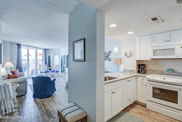 $1,800 | 2000 New River Inlet Road, Unit 2604, North Topsail Beach, NC 28460