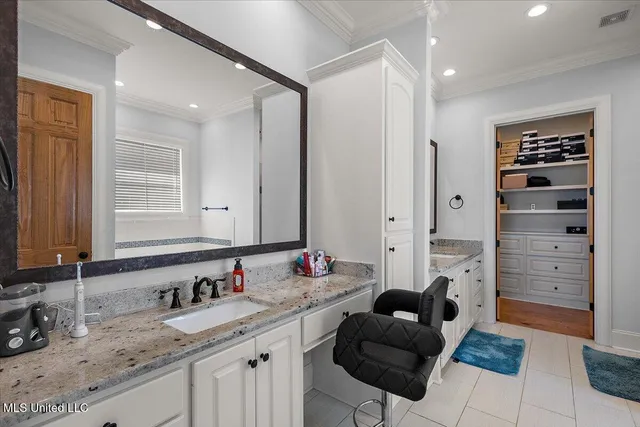 $704,900 | 213 South Woodcreek Road, Madison, MS 39110