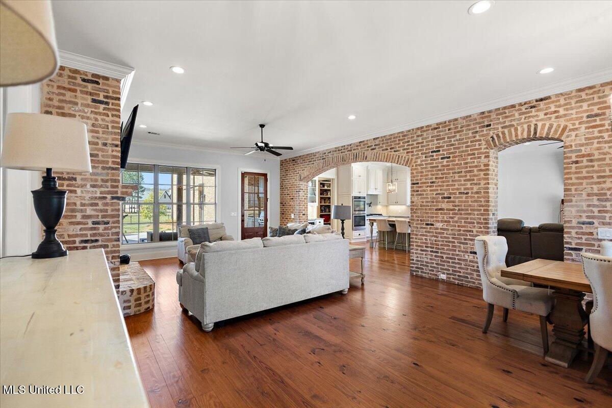 213 South Woodcreek Road Madison, MS 39110 - Photo 5 of 49 04-3HTP9729 - Copy