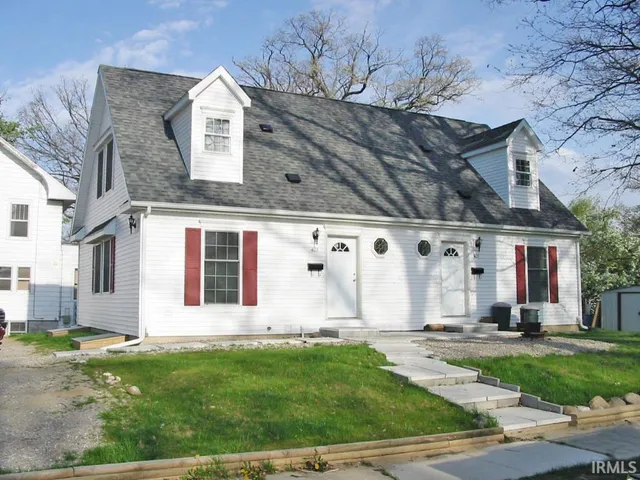 $1,950 | 403 Oakwood Street, Angola, IN 46703