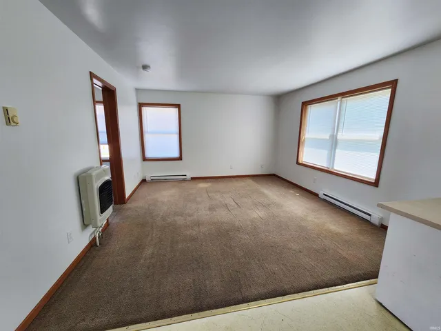 $1,950 | 403 Oakwood Street, Angola, IN 46703