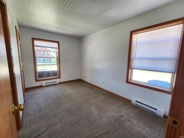 $1,950 | 403 Oakwood Street, Angola, IN 46703