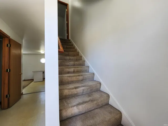 $1,950 | 403 Oakwood Street, Angola, IN 46703