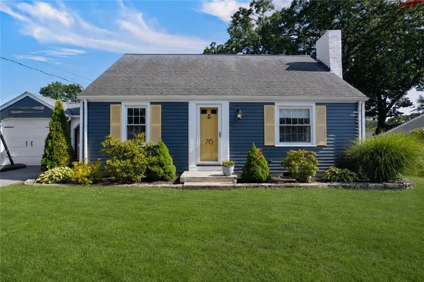 $449,900 | 76 Brewster Drive, Warwick, RI 02889