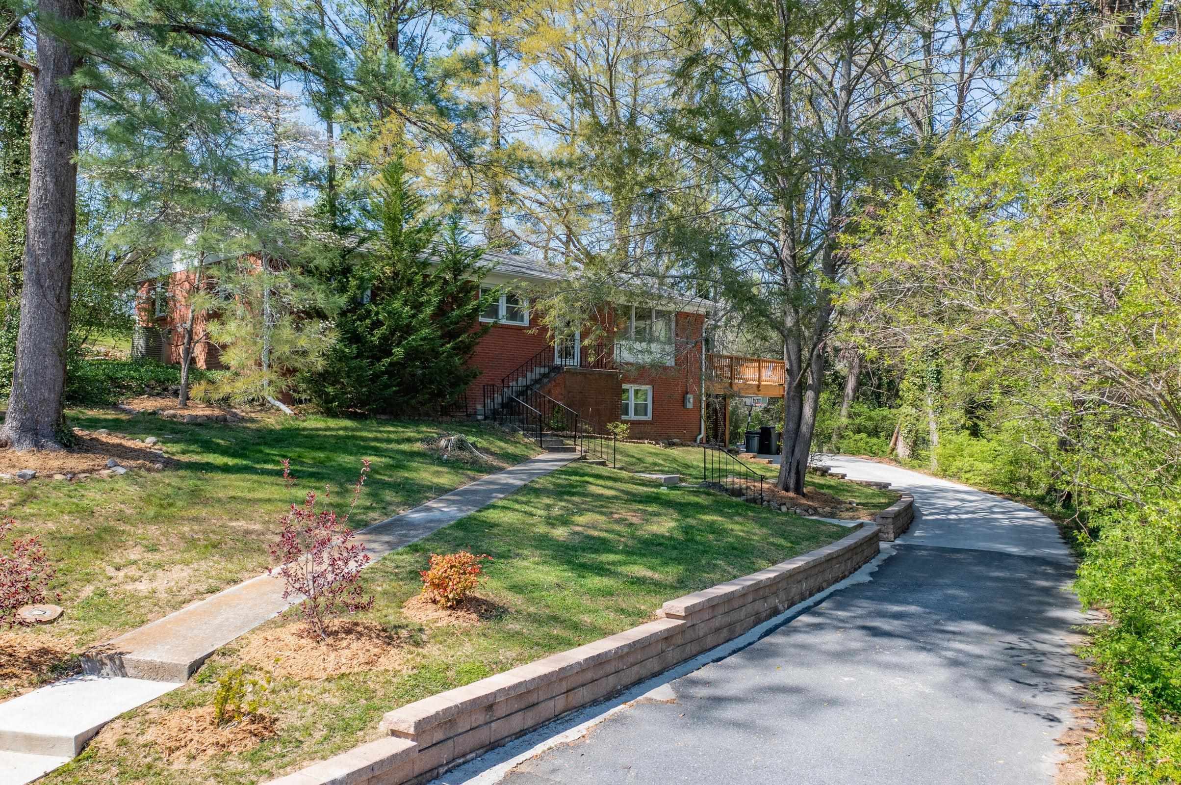 111 Rebel Ridge Road Lexington, VA 24450 - Photo 3 of 34 Gallery Image 3