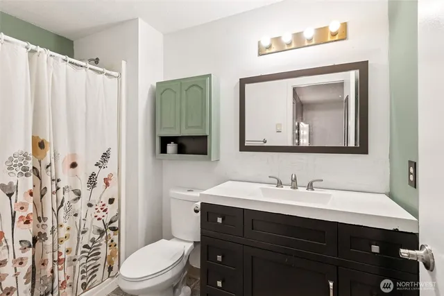 $815,000 | 33210 78th Avenue South, Roy, WA 98580