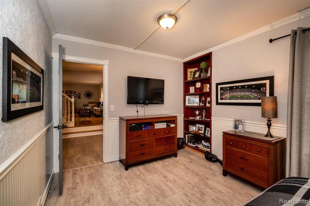 616 Campus Road Rochester Hills, MI 48309 - Photo 21 of 38