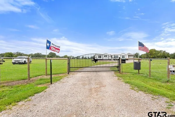 $625,000 | 8642-8644 South Fm 779, Alba, TX 75410