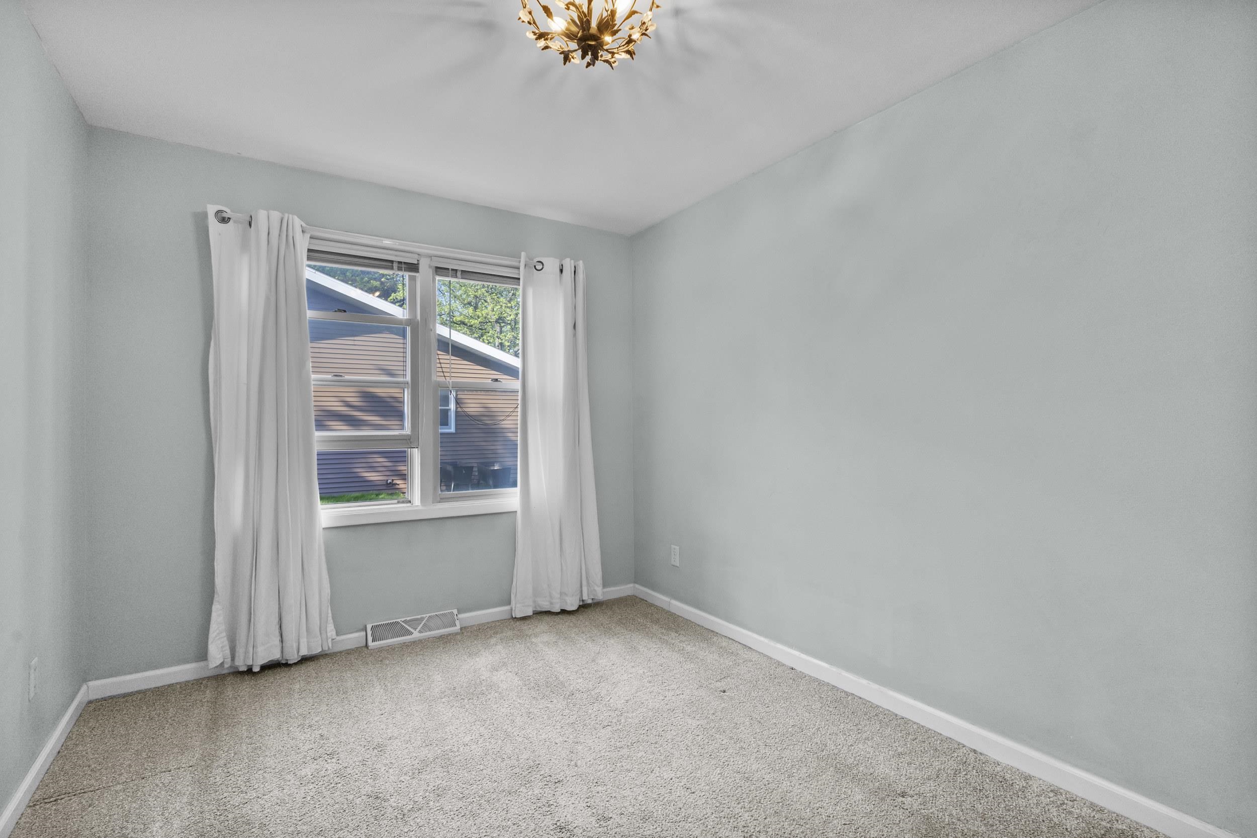 2663 Timber Lane Green Bay, WI 54313 - Photo 22 of 65