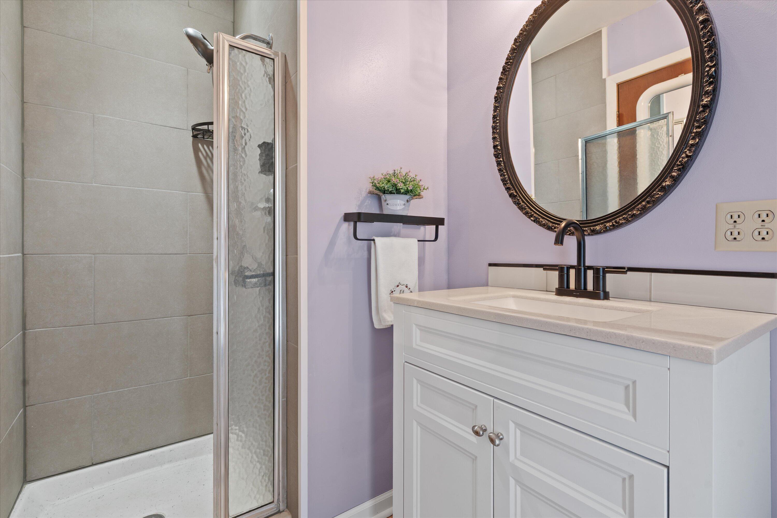 3240 South Hickory Road New Berlin, WI 53151 - Photo 22 of 37 20-DSC02643