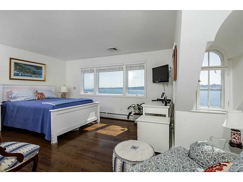 336 Colonel John Gardner Road Narragansett, RI 02882 - Photo 16 of 25 Master Bedroom.