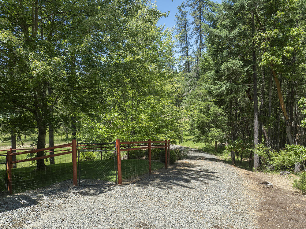 1280 Marcy Loop Road Grants Pass, OR 97527 - Photo 15 of 25