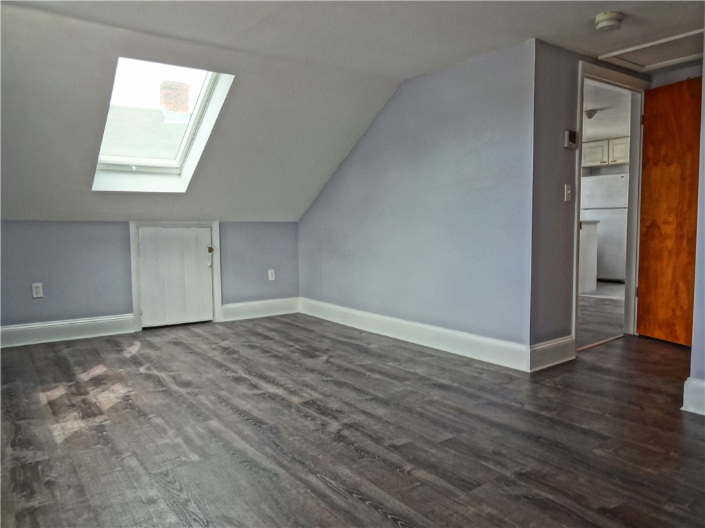 16 Mann Avenue, Unit 3 Newport, RI 02840 - Photo 7 of 15