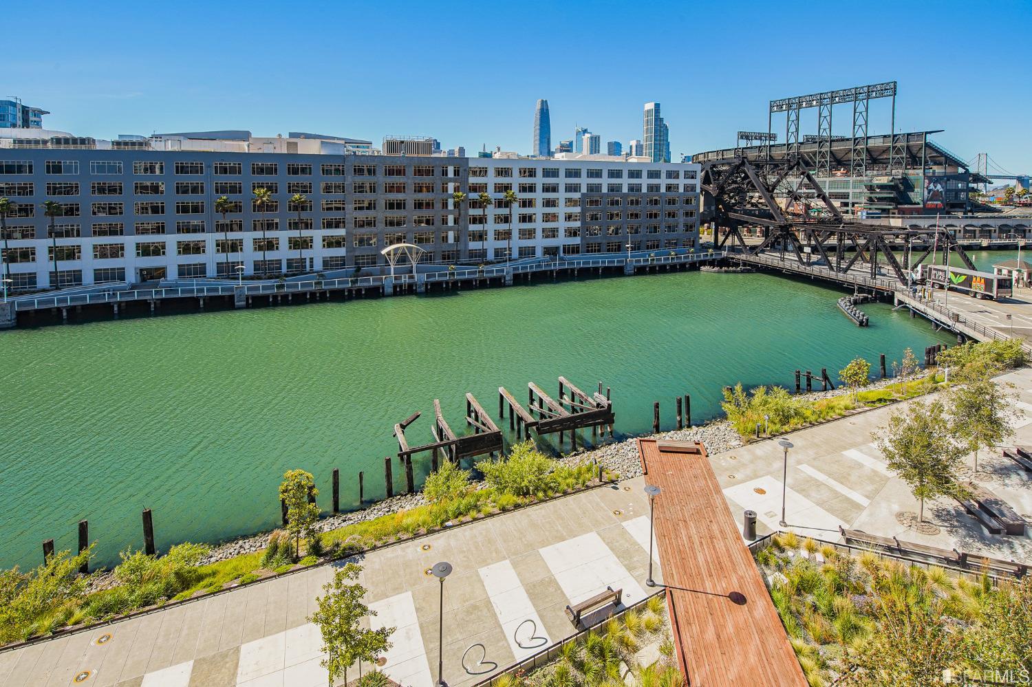 1000 3rd Street, Unit 605 San Francisco, CA 94158 - Photo 30 of 36 a view of a city with tall buildings