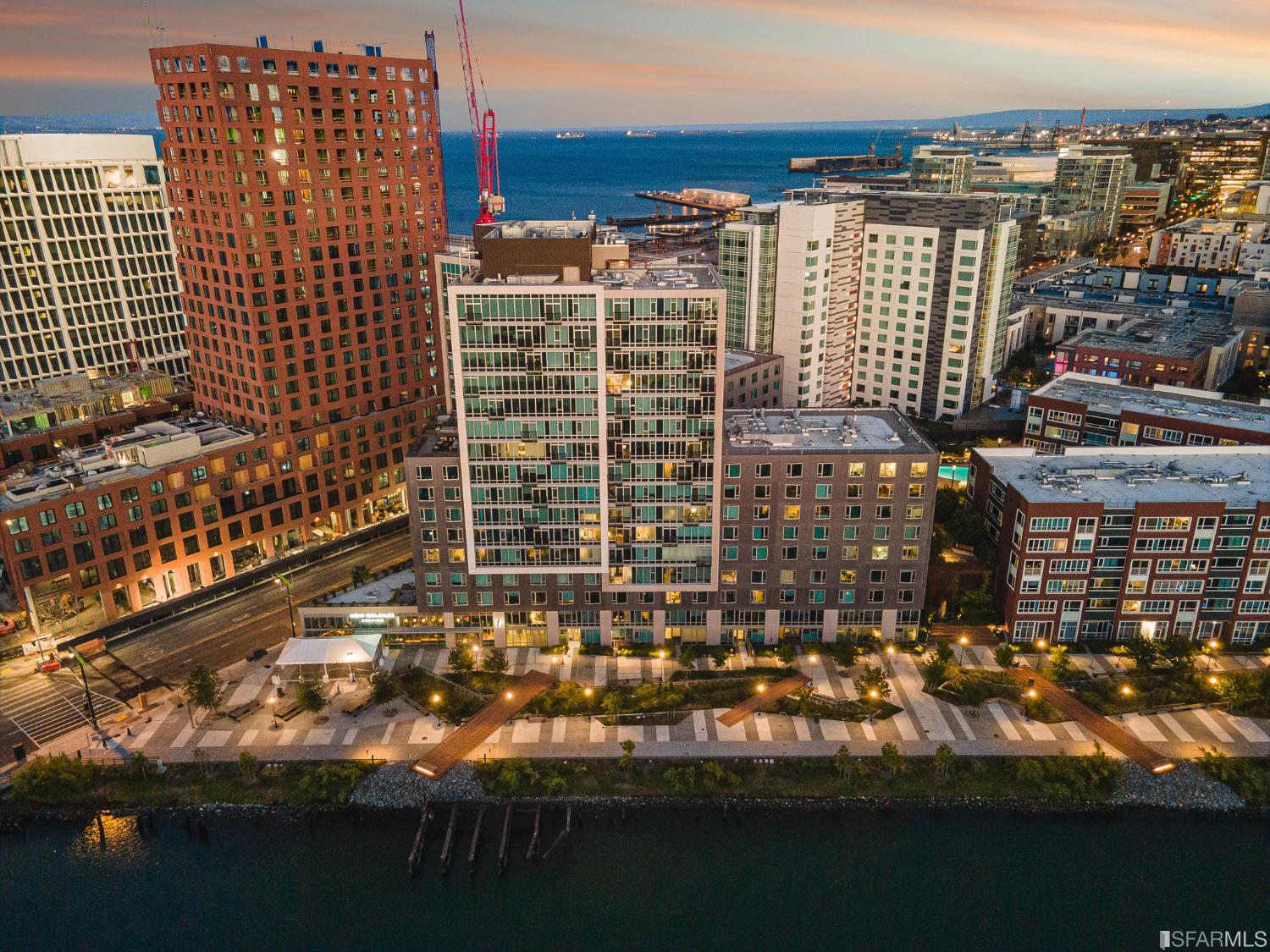 1000 3rd Street, Unit 605 San Francisco, CA 94158 - Photo 34 of 36 a view of a city
