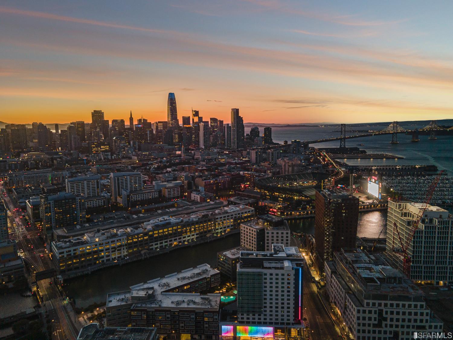 1000 3rd Street, Unit 605 San Francisco, CA 94158 - Photo 36 of 36 a view of a city