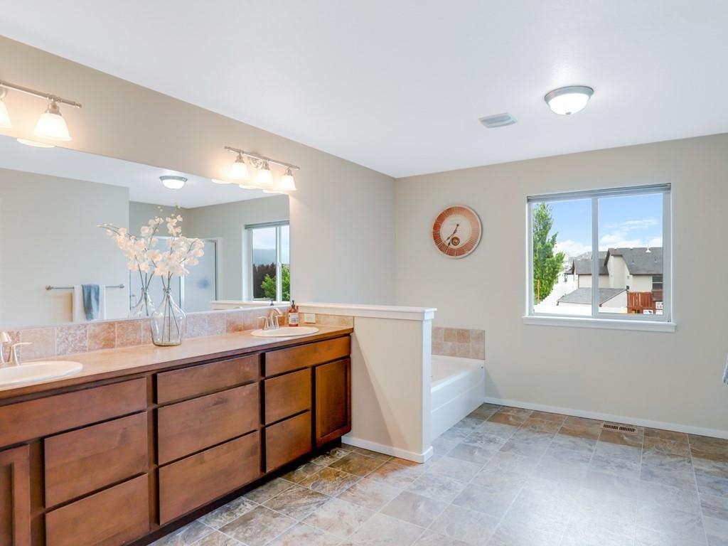 1035 South Harmony Road Spokane Valley, WA 99016 - Photo 14 of 36 Gallery Image 14