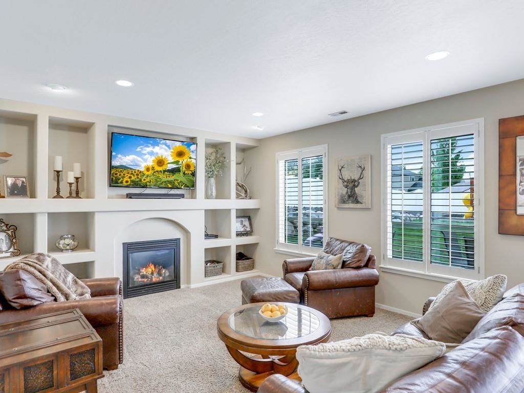 1035 South Harmony Road Spokane Valley, WA 99016 - Photo 5 of 36 Gallery Image 5