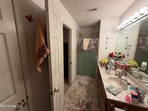 $247,500 | 27101 Highway 53, Saucier, MS 39574