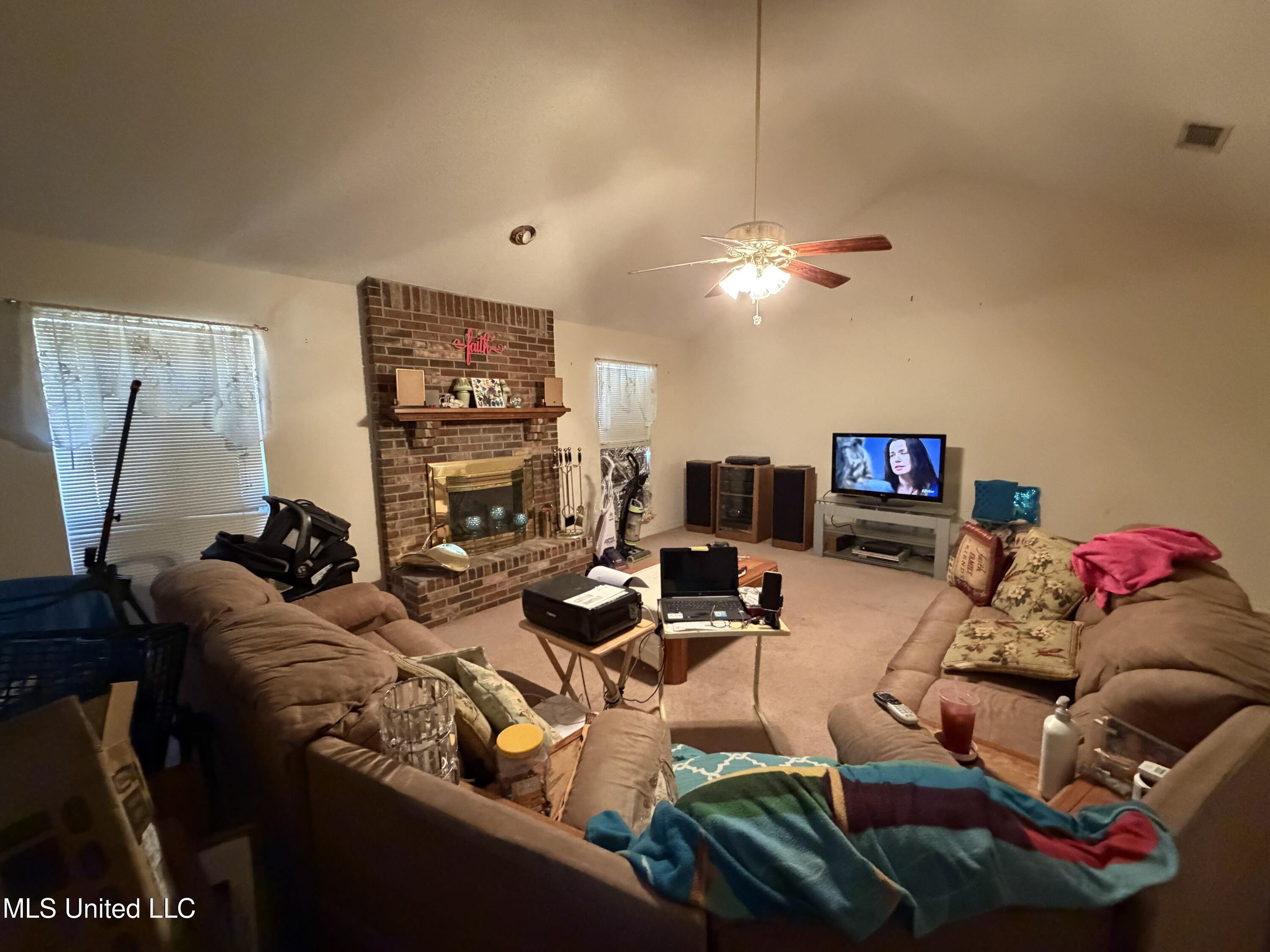 27101 Highway 53 Saucier, MS 39574 - Photo 4 of 25 IMG_0146