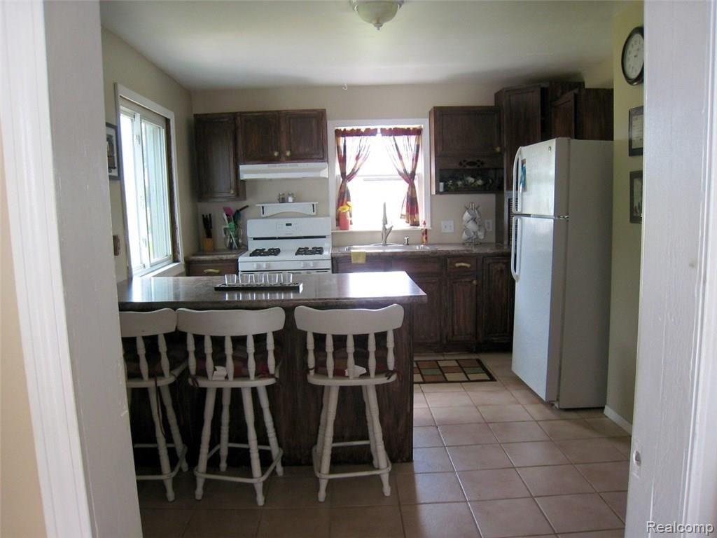 2563 East Burnside Road North Branch, MI 48461 - Photo 15 of 33 Kitchen-2.jpg