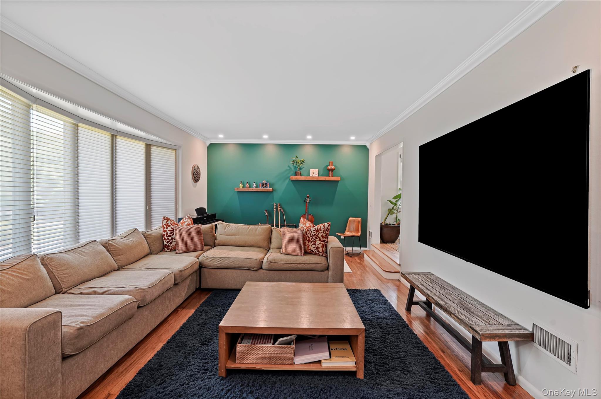 97 Hanson Lane New Rochelle, NY 10804 - Photo 15 of 43 Sunken Living Room With Large Windows